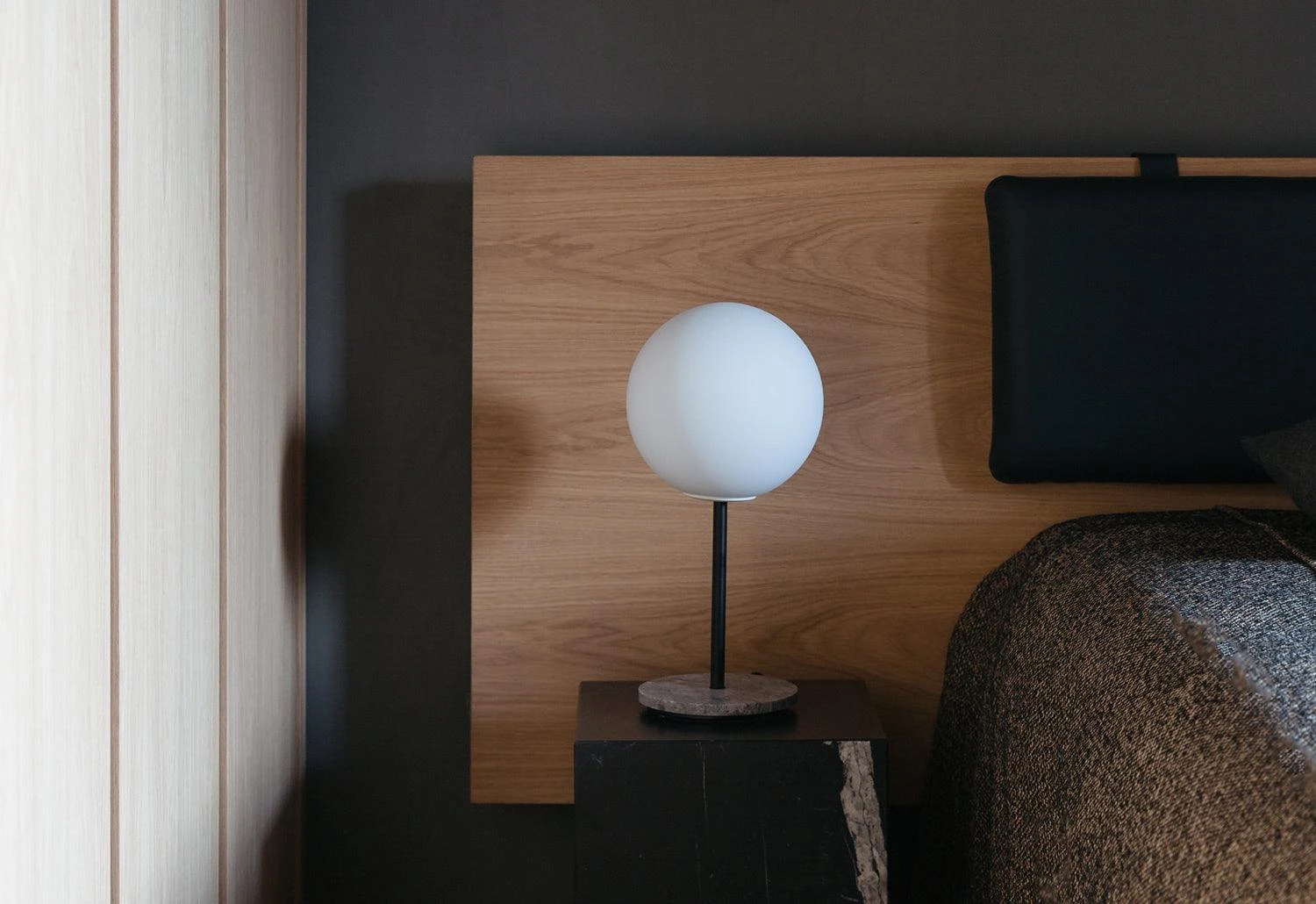 Menu TR Bulb Table Light, 2017 4 Menu TR Bulb Table Light, 2017 - Image 4