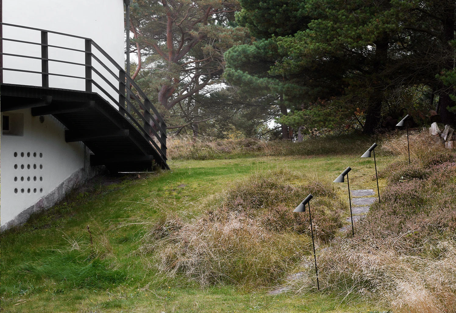 Louis Poulsen AJ Garden Bollard 6 Louis Poulsen AJ Garden Bollard - Image 6